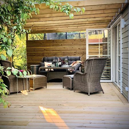 Strandnaera, Pergola, P-Plats I Hoellviken Exteriör bild