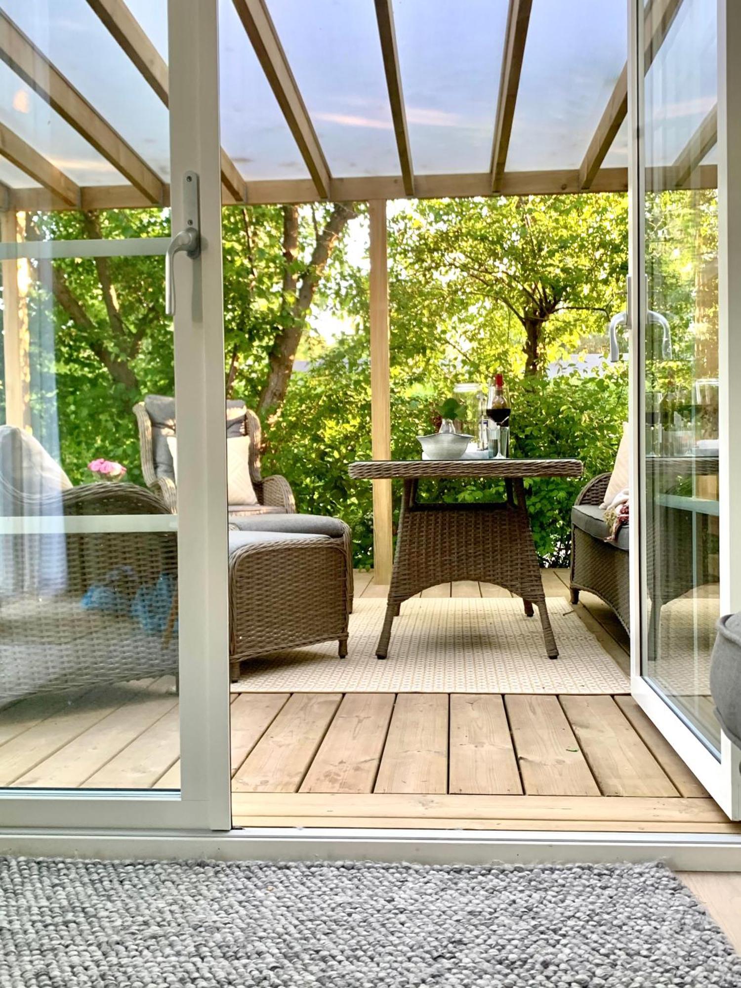 Strandnaera, Pergola, P-Plats I Hoellviken Exteriör bild