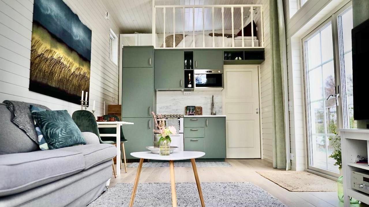 Strandnaera, Pergola, P-Plats I Hoellviken Exteriör bild